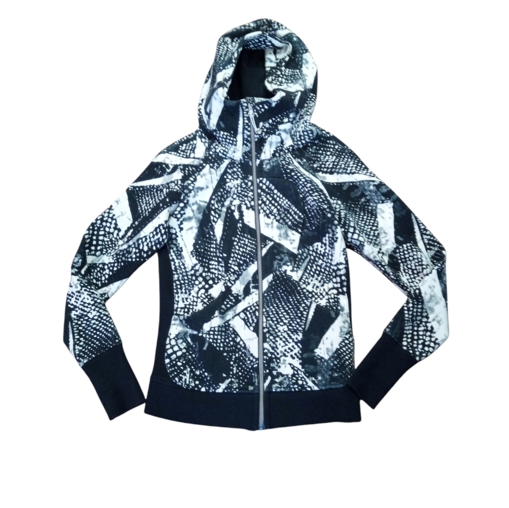 Lululemon size 4 Scuba hoodie